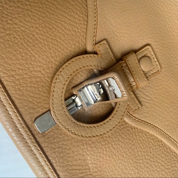 Salvatore Ferragamo Tan Pebble Leather ShoulderBag - Picture 5 of 9